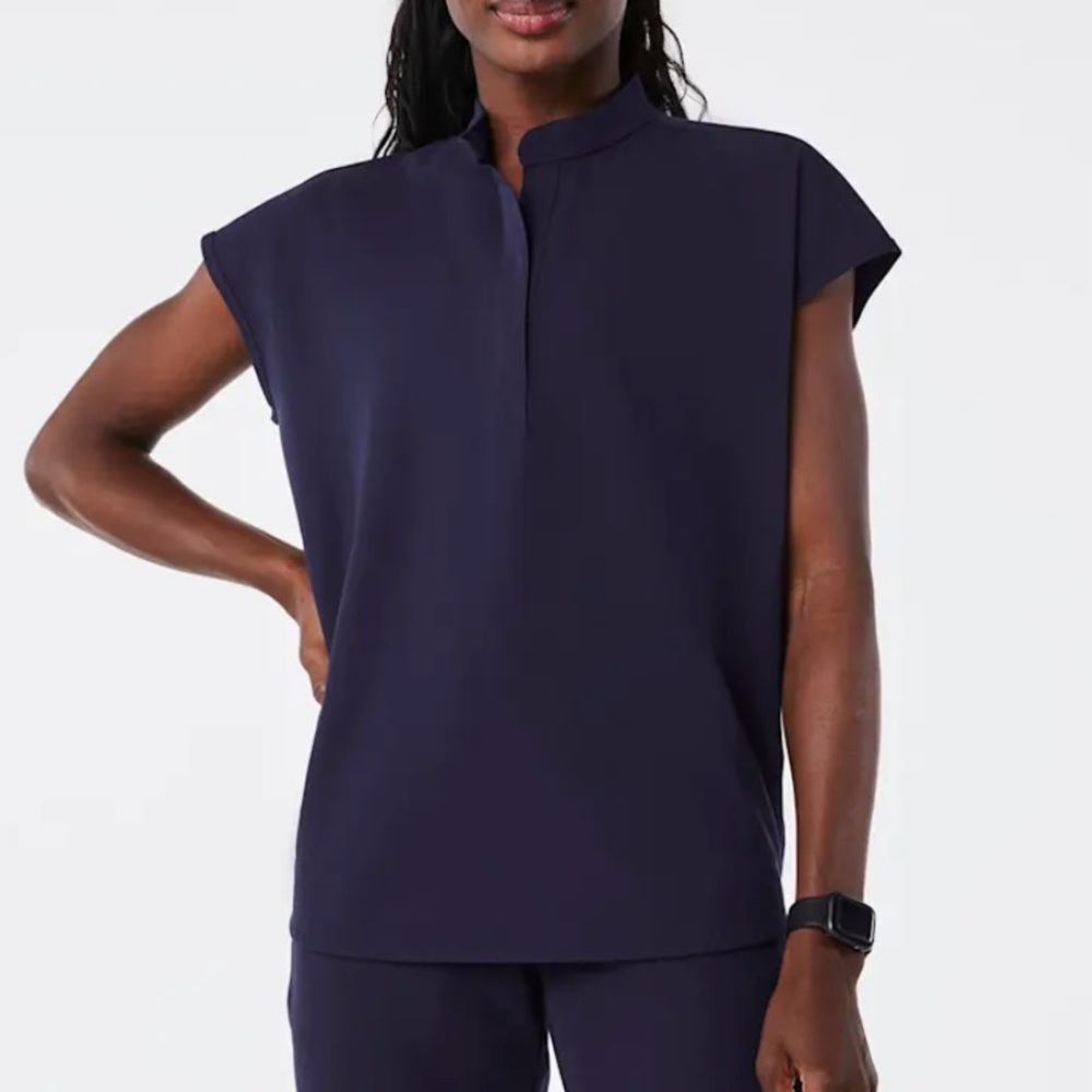 FIGS RAFAELA  OVERSIZED SCRUB TOP